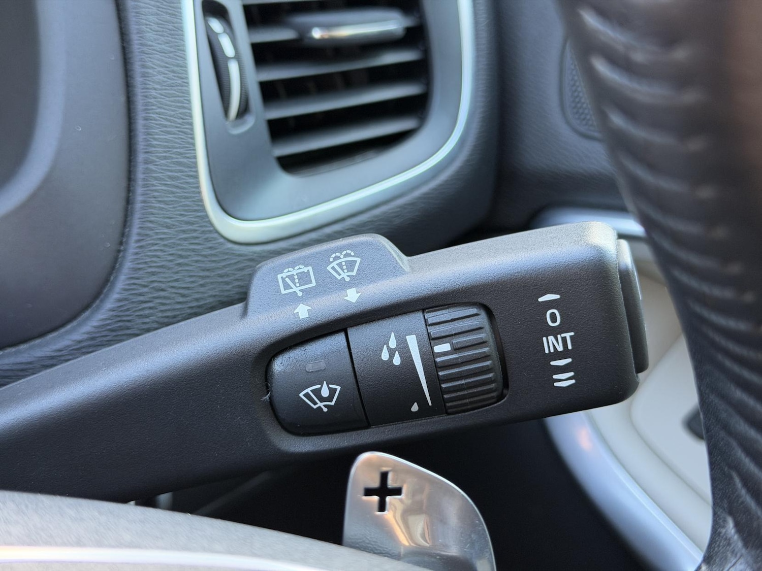 Used Volvo V40 2015 for sale - 76606437: Photo 22