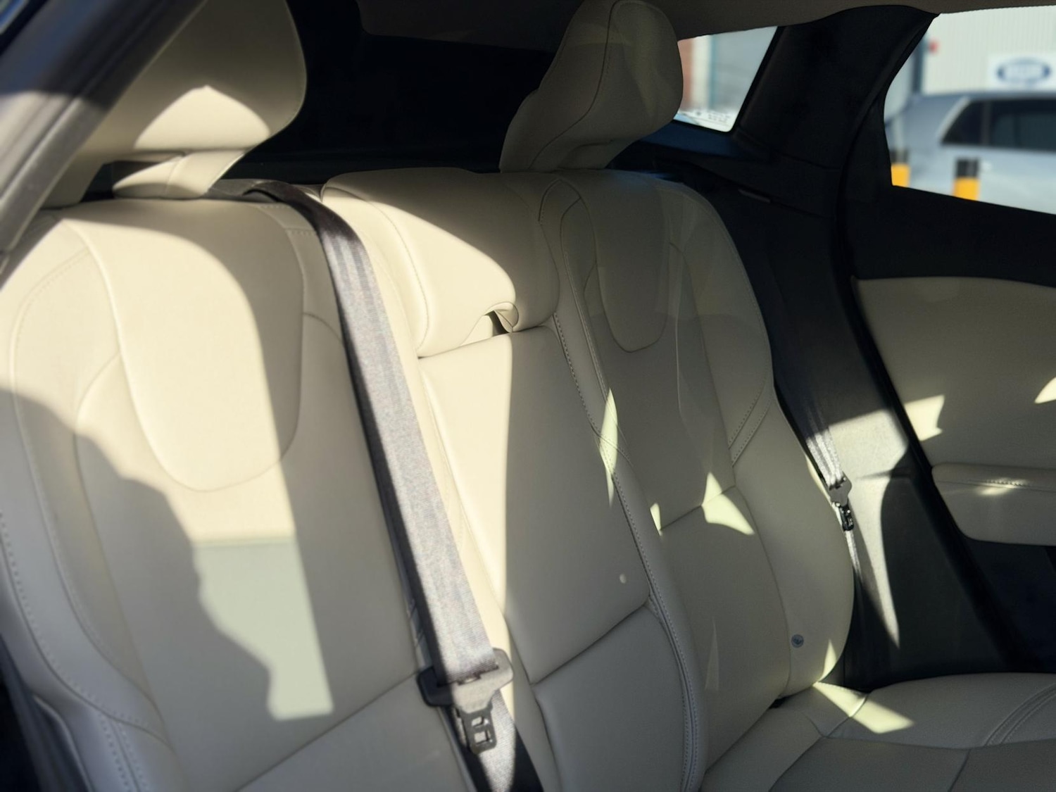 Used Volvo V40 2015 for sale - 76606437: Photo 35