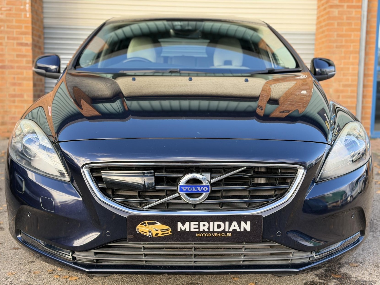 Used Volvo V40 2015 for sale - 76606437: Photo 8