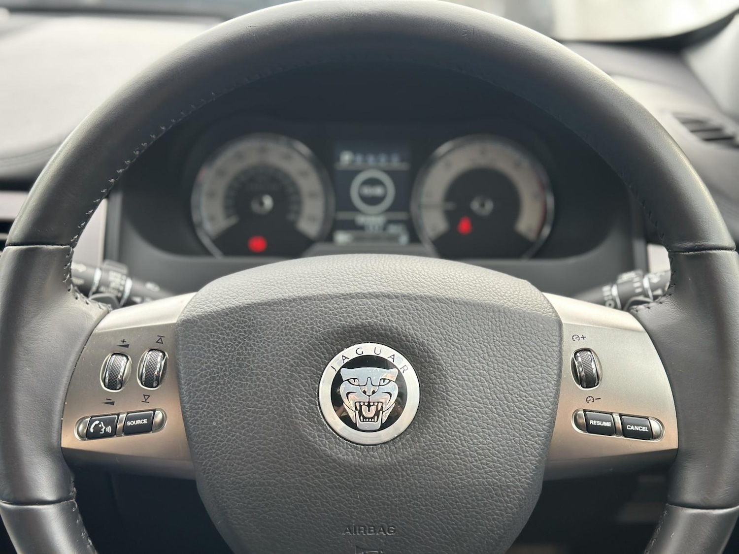 Used Jaguar XF 2011 for sale - 76196983: Photo 17