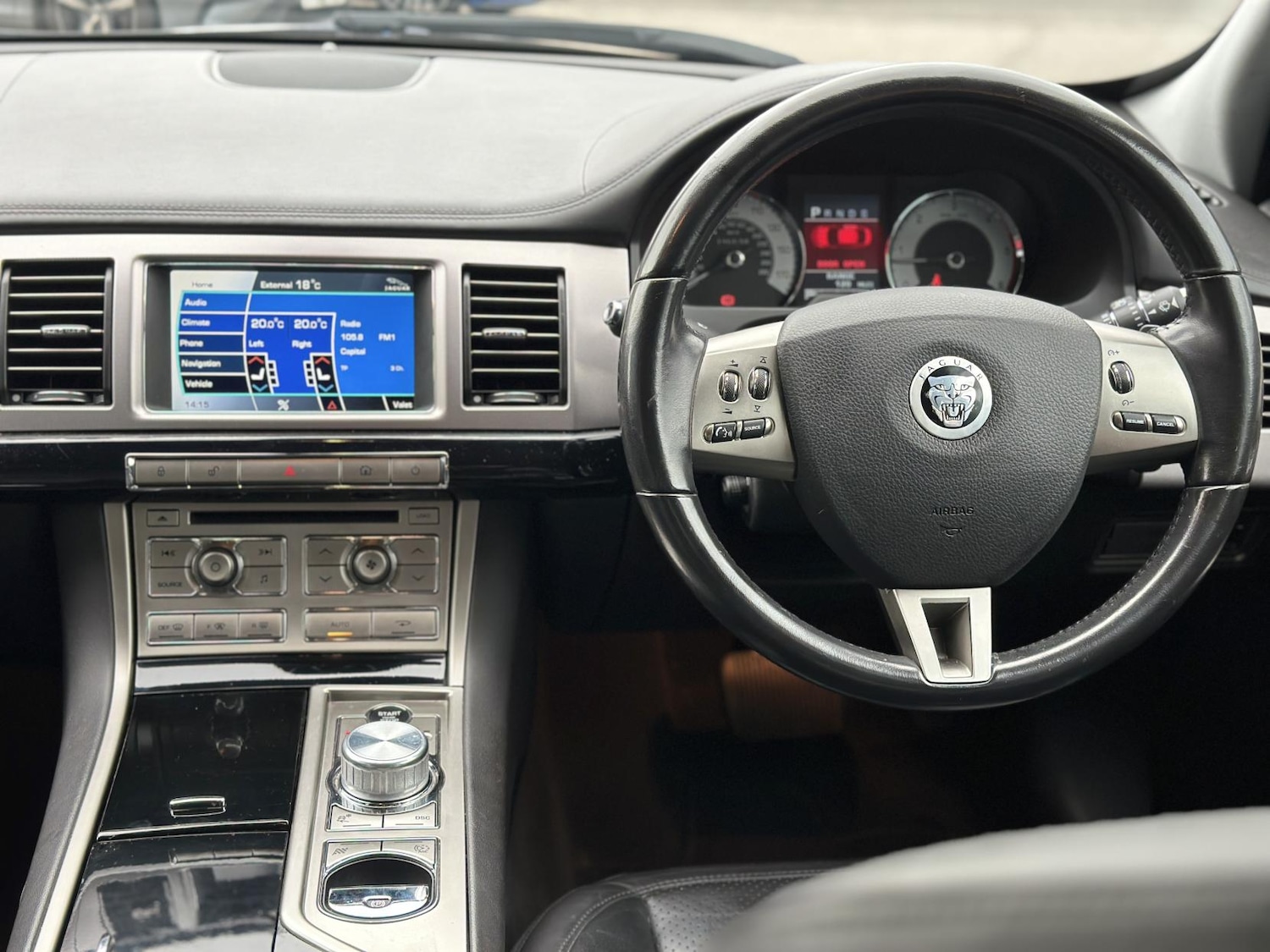Used Jaguar XF 2011 for sale - 76196983: Photo 3