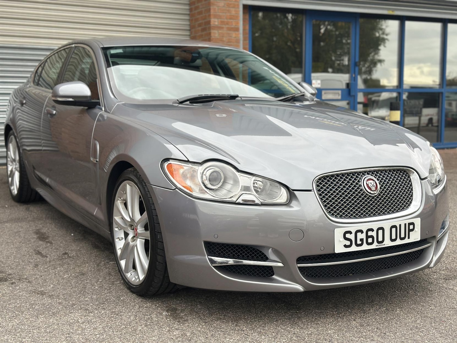 Used Jaguar XF 2011 for sale - 76196983: Photo 4