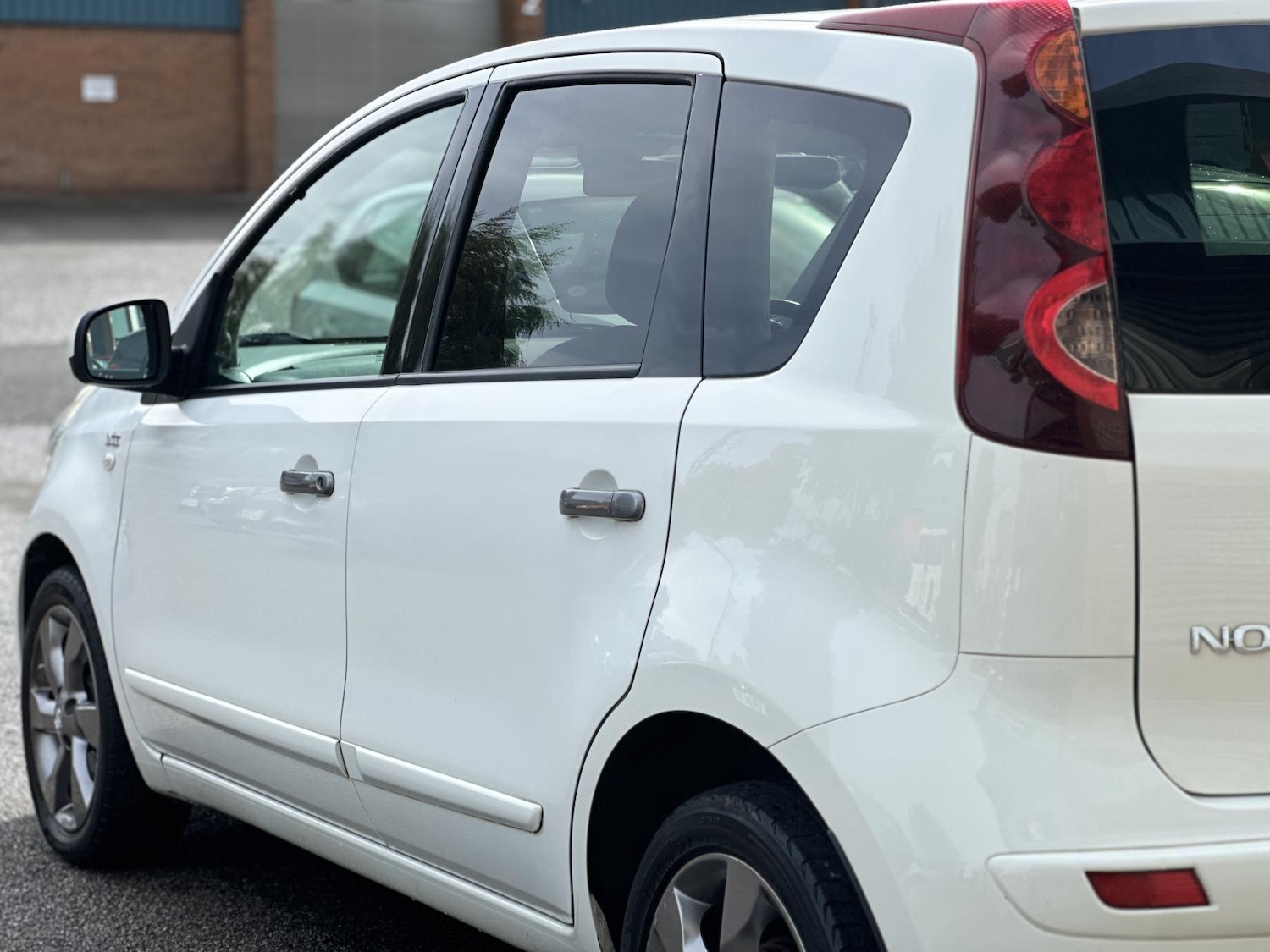 Used Nissan Note 2011 for sale - 76172717: Photo 12