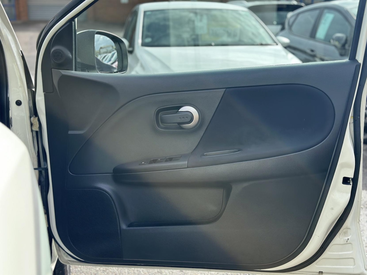Used Nissan Note 2011 for sale - 76172717: Photo 16