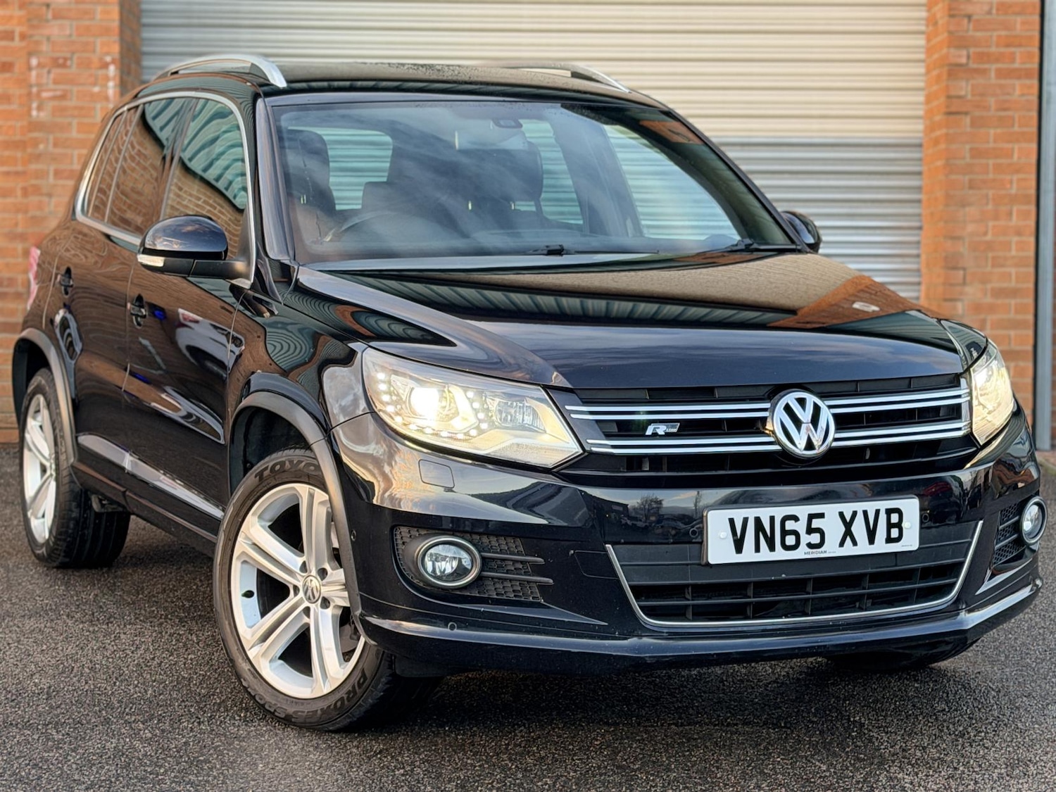 Used Volkswagen Tiguan 2015 for sale - 76741828: Photo 1