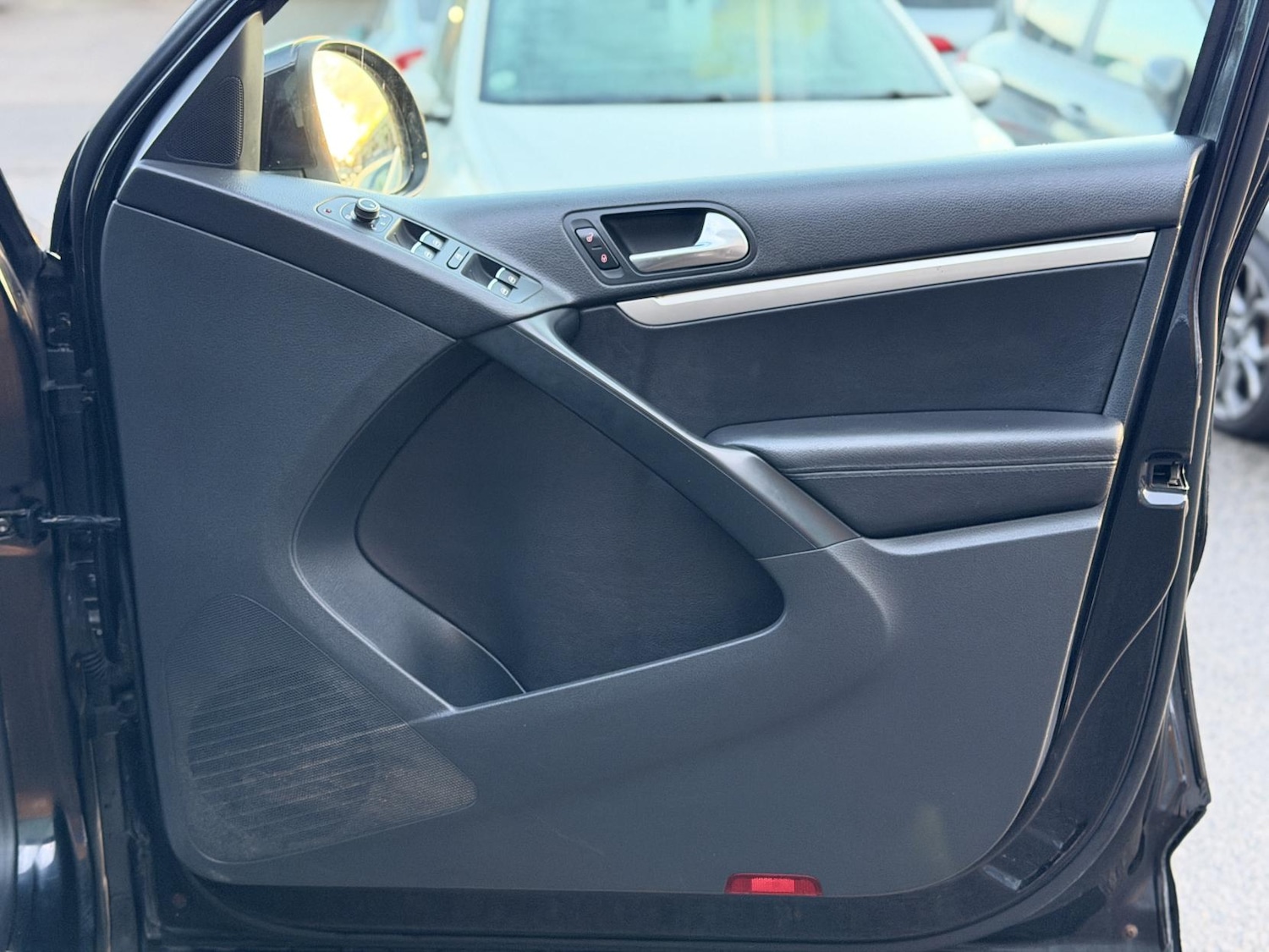 Used Volkswagen Tiguan 2015 for sale - 76741828: Photo 16