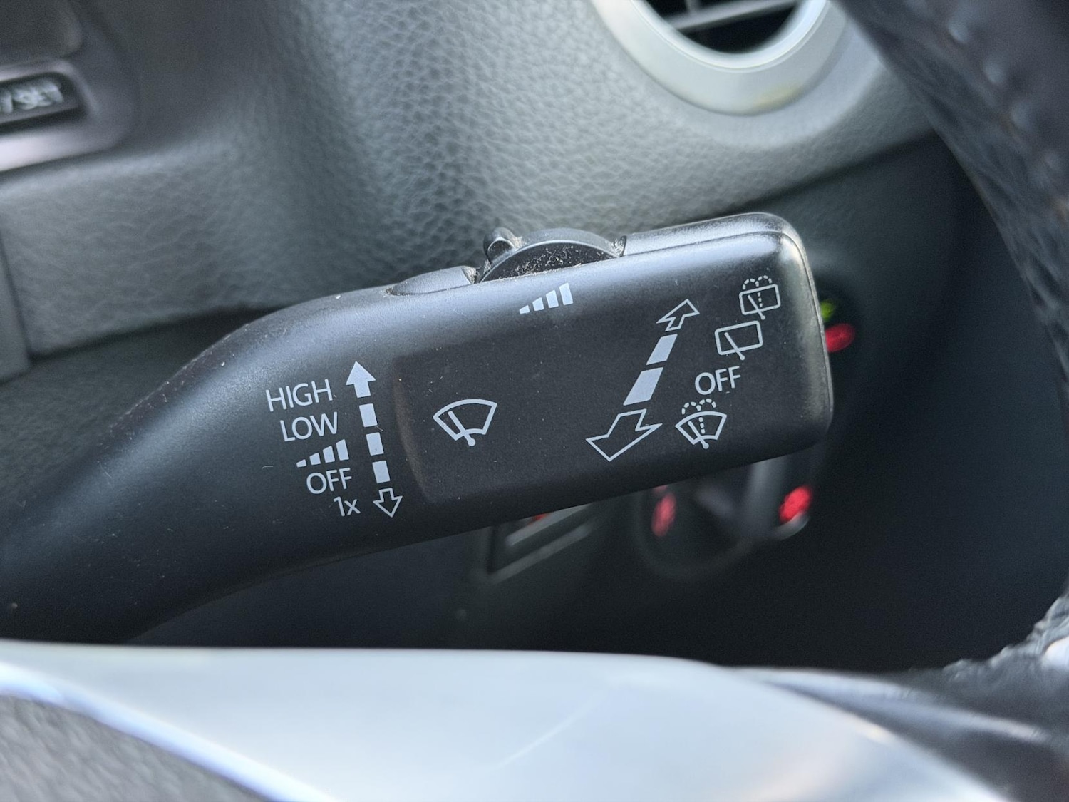 Used Volkswagen Tiguan 2015 for sale - 76741828: Photo 22