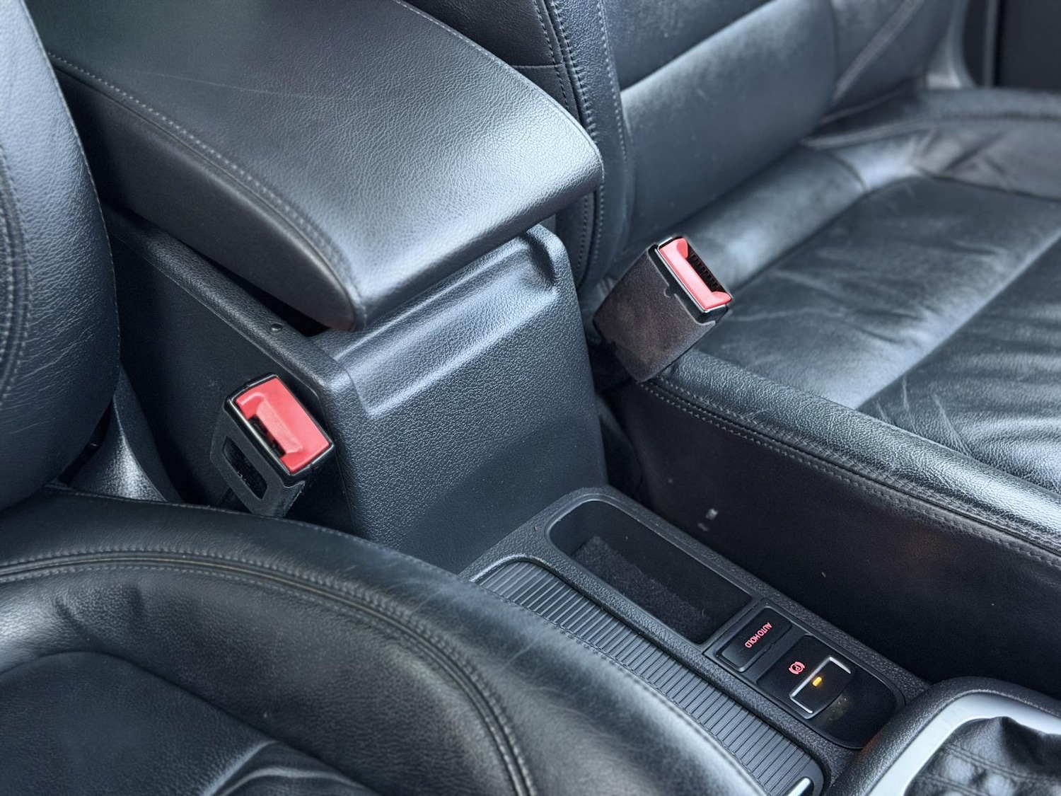 Used Volkswagen Tiguan 2015 for sale - 76741828: Photo 28