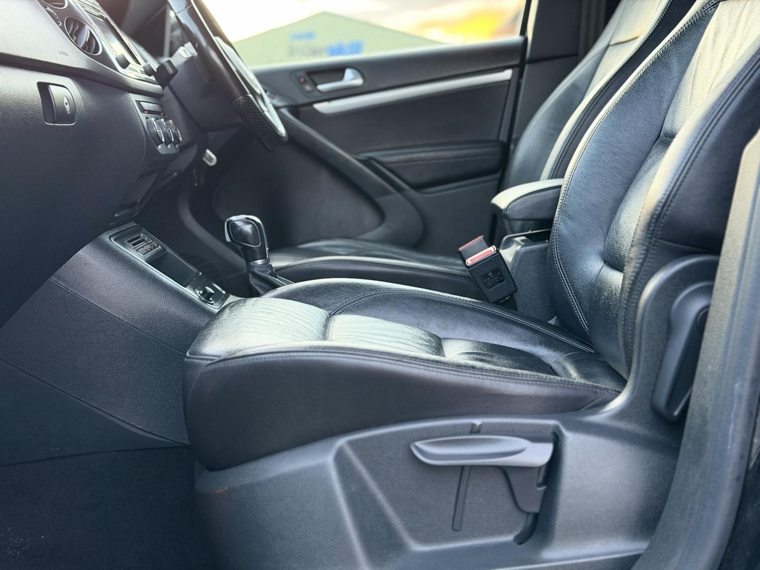 Used Volkswagen Tiguan 2015 for sale - 76741828: Photo 31