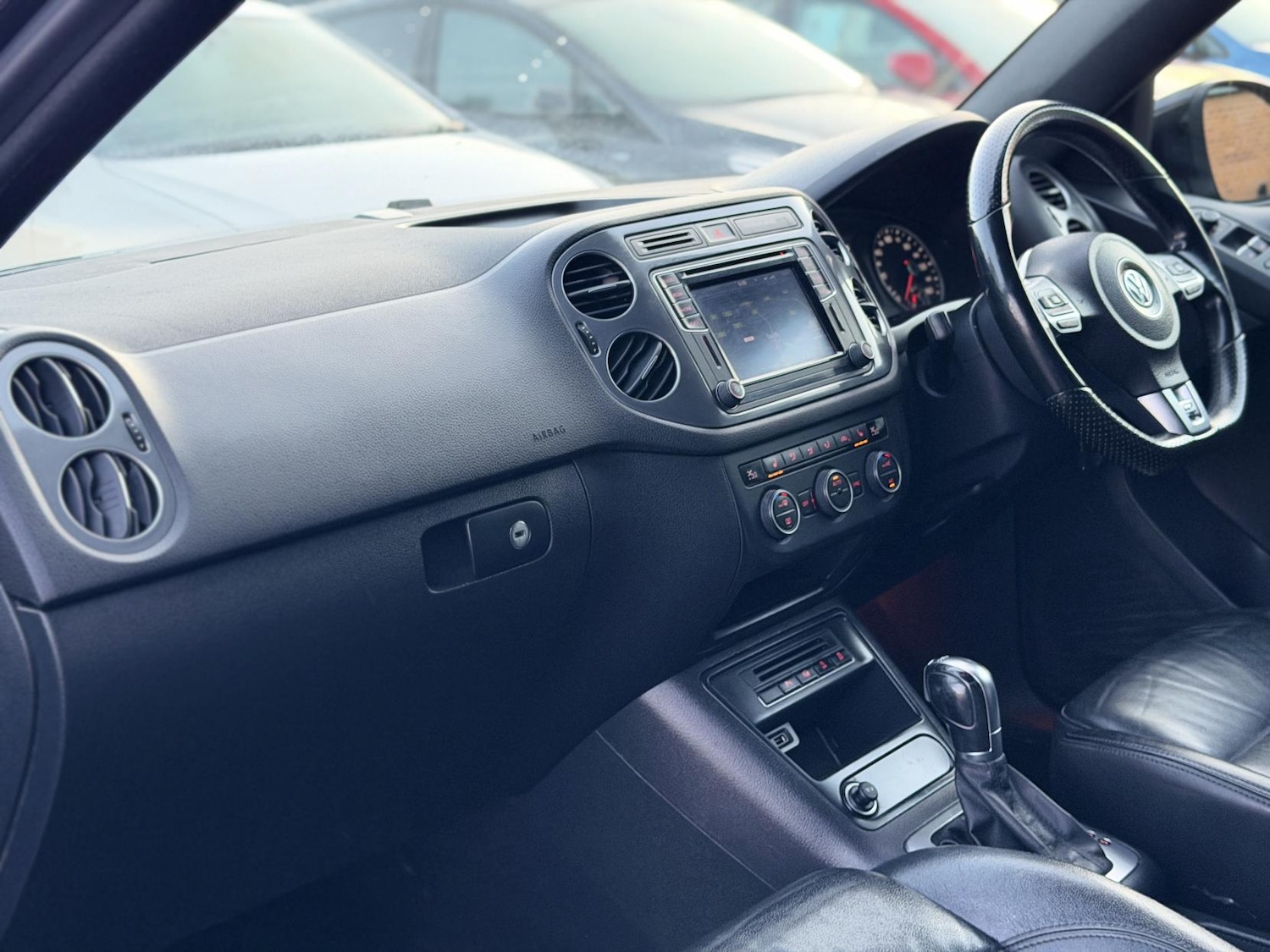 Used Volkswagen Tiguan 2015 for sale - 76741828: Photo 33