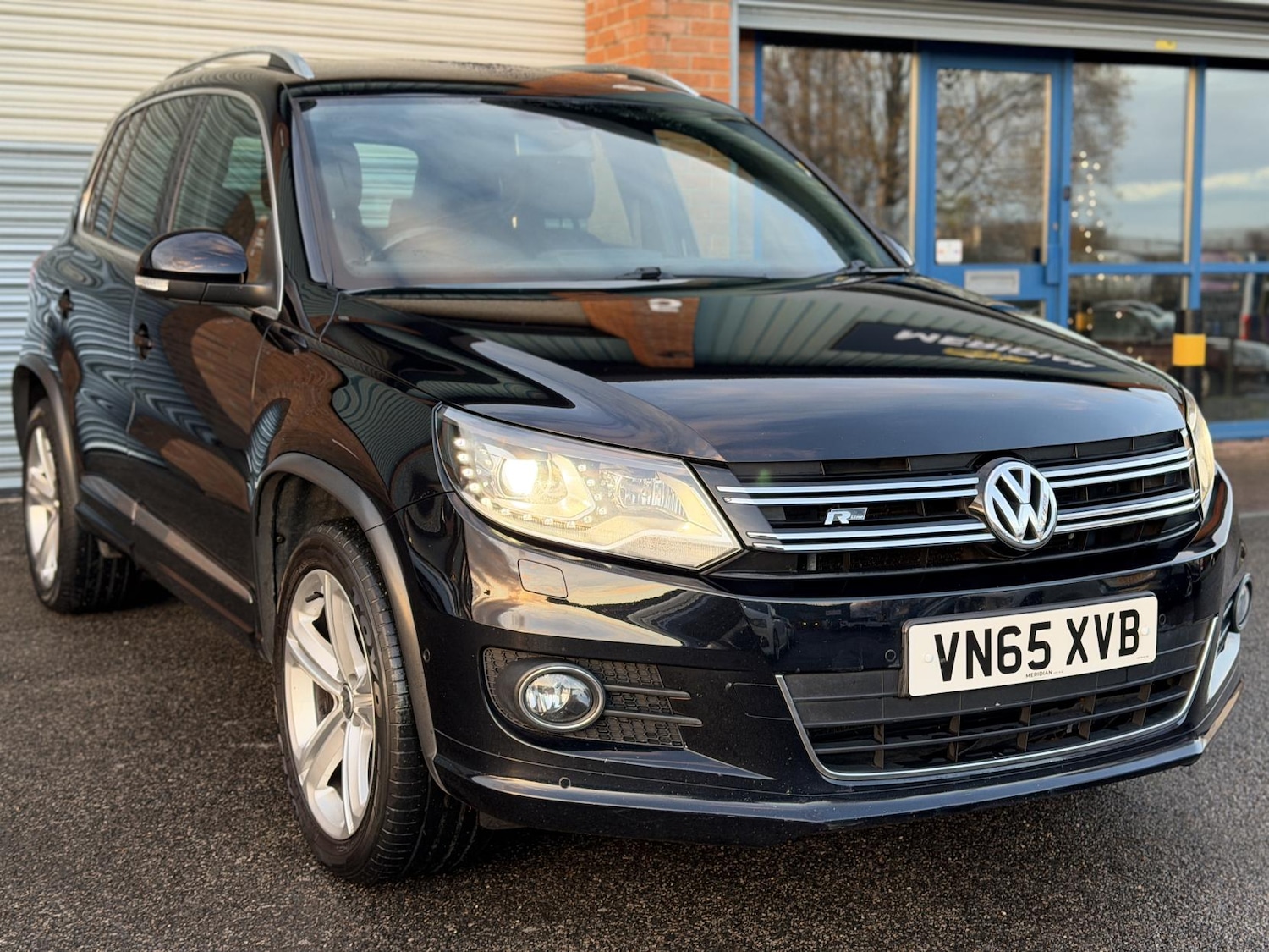 Used Volkswagen Tiguan 2015 for sale - 76741828: Photo 4