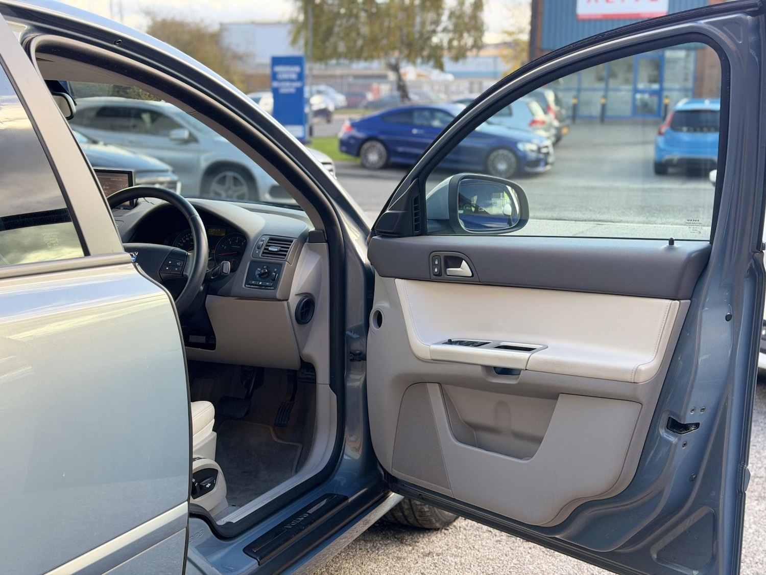 Used Volvo S40 2011 for sale - 76375742: Photo 14
