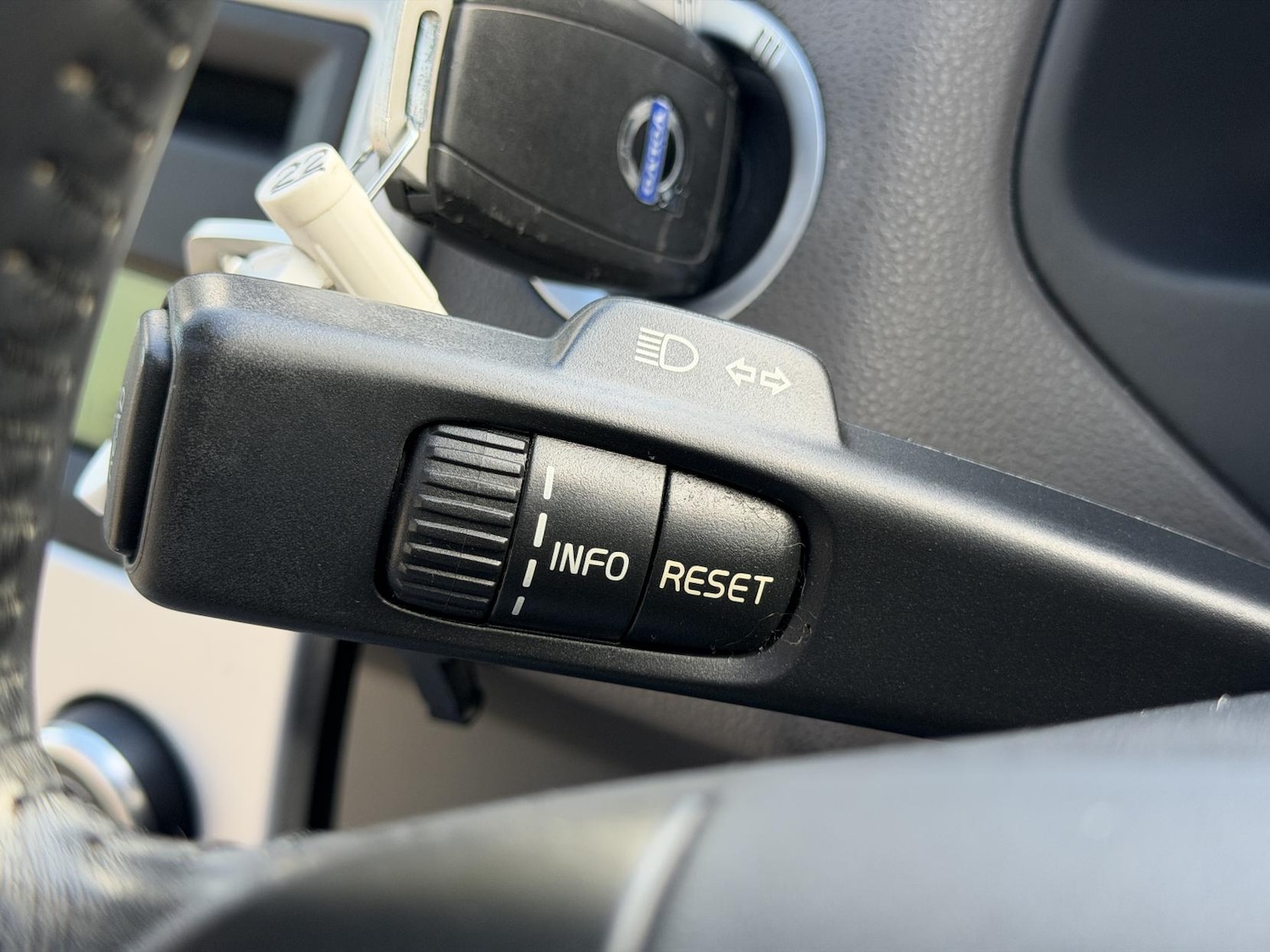 Used Volvo S40 2011 for sale - 76375742: Photo 20