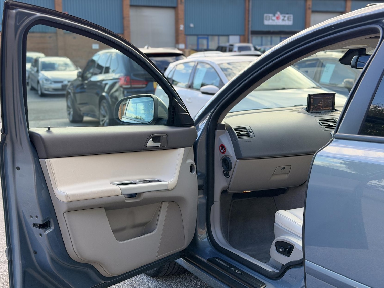 Used Volvo S40 2011 for sale - 76375742: Photo 27