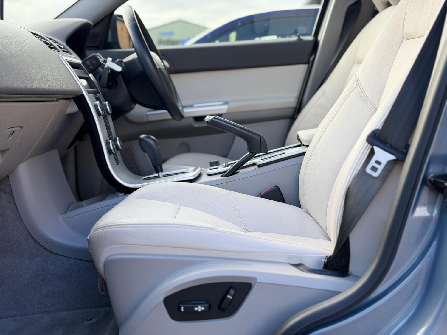 Used Volvo S40 2011 for sale - 76375742: Photo 29