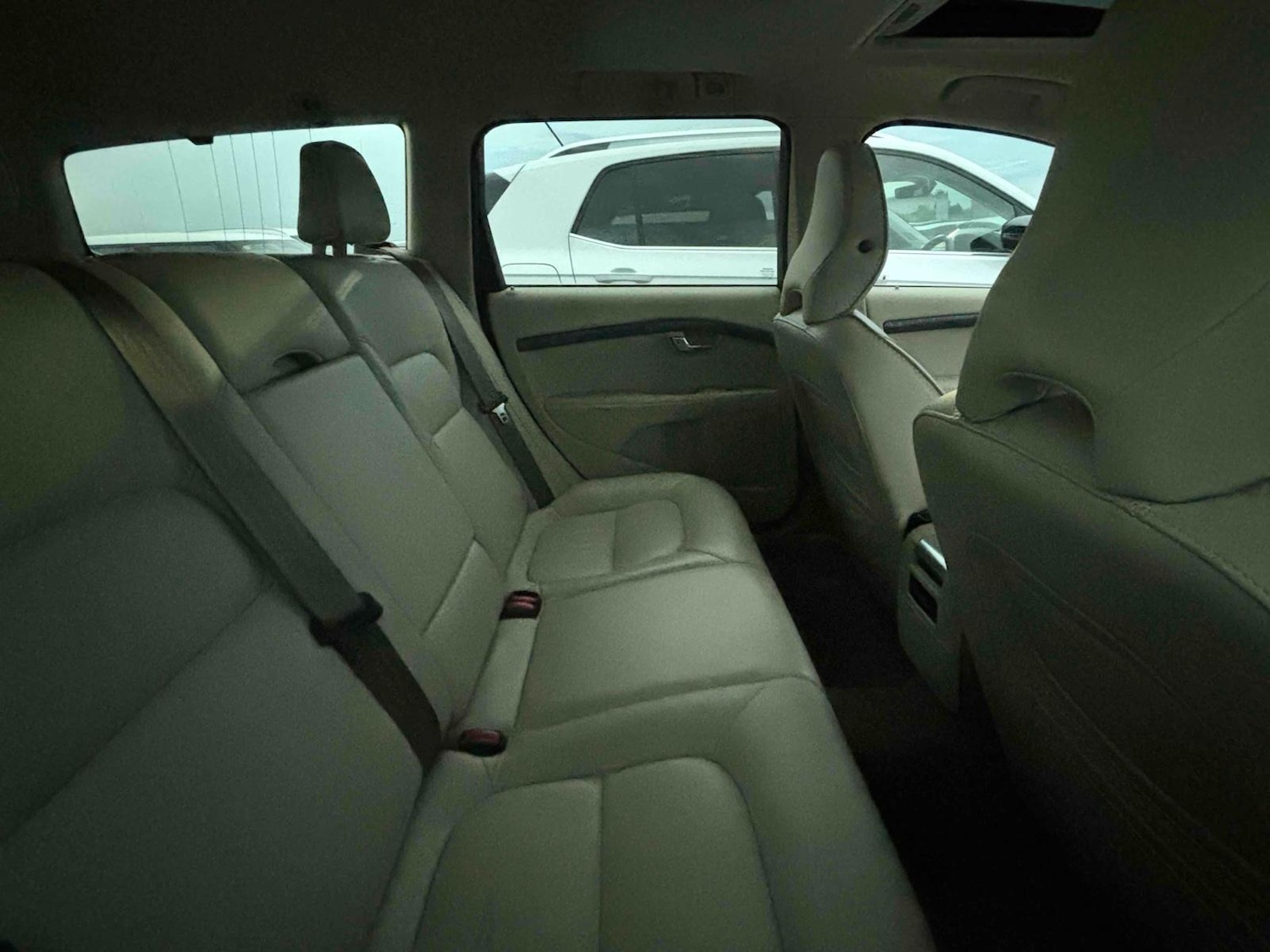 Used Volvo V70 2012 for sale - 77570236: Photo 6