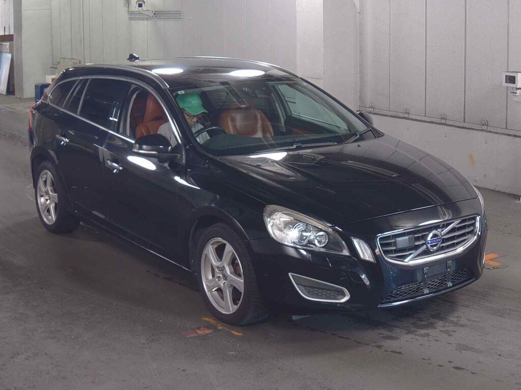 Used Volvo V60 2011 for sale - 77570259: Photo 1