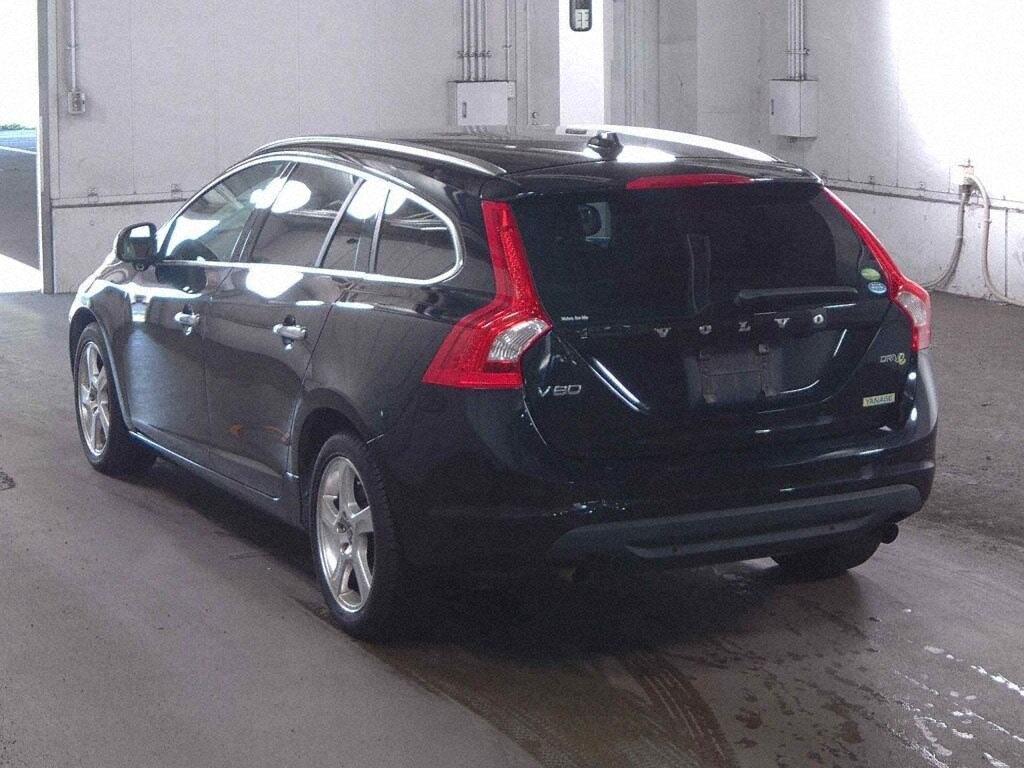Used Volvo V60 2011 for sale - 77570259: Photo 2