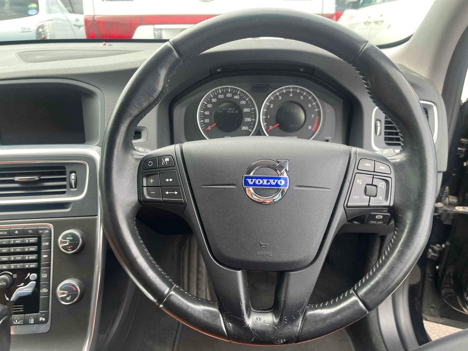 Used Volvo V60 2011 for sale - 77570259: Photo 6