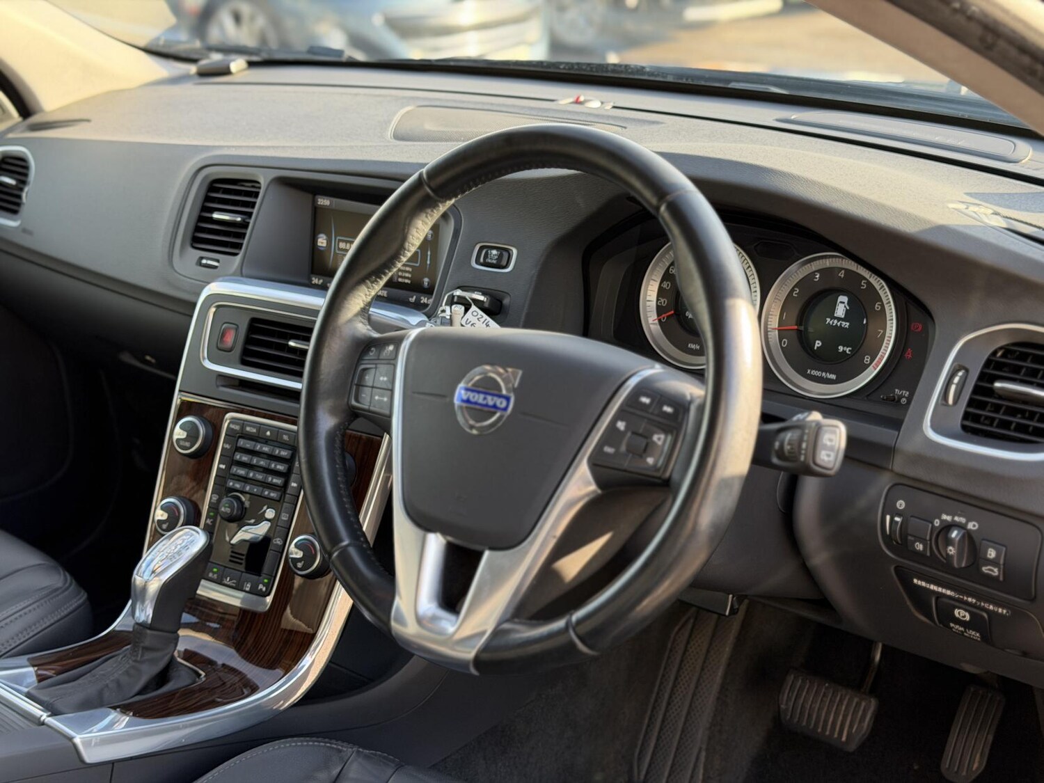 Used Volvo V60 2013 for sale - 77525251: Photo 19