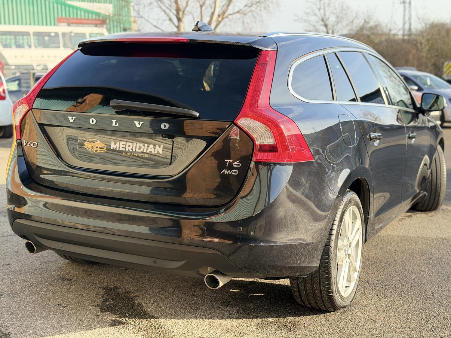 Used Volvo V60 2013 for sale - 77525251: Photo 2