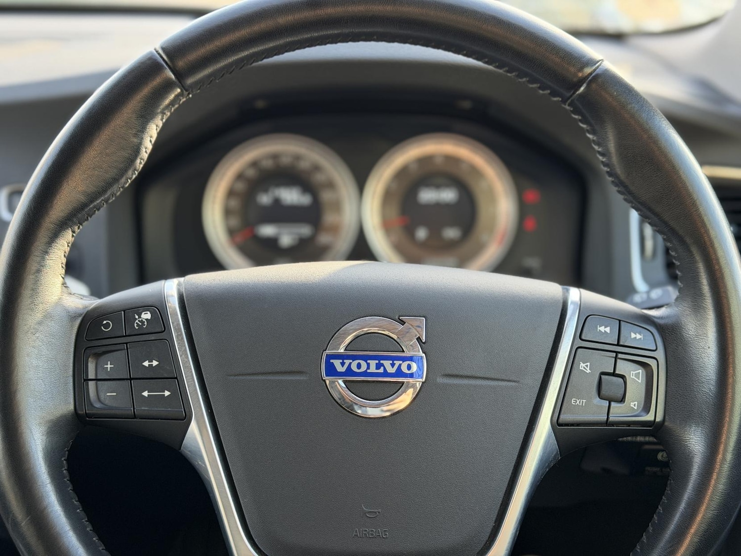 Used Volvo V60 2013 for sale - 77525251: Photo 20