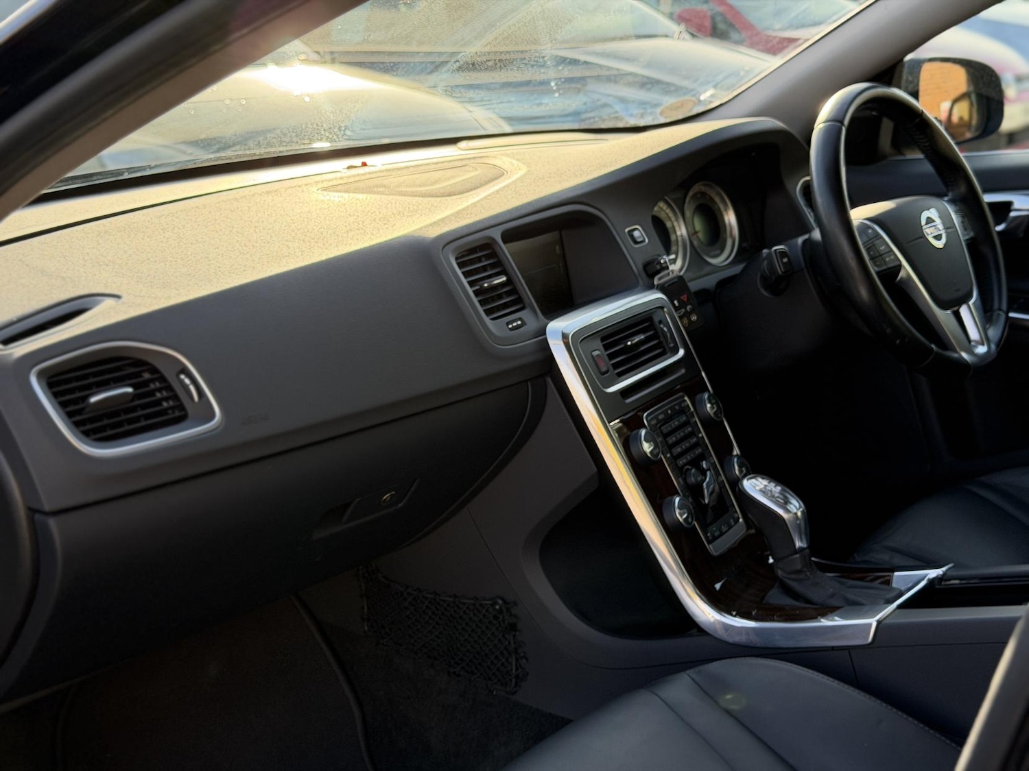 Used Volvo V60 2013 for sale - 77525251: Photo 34