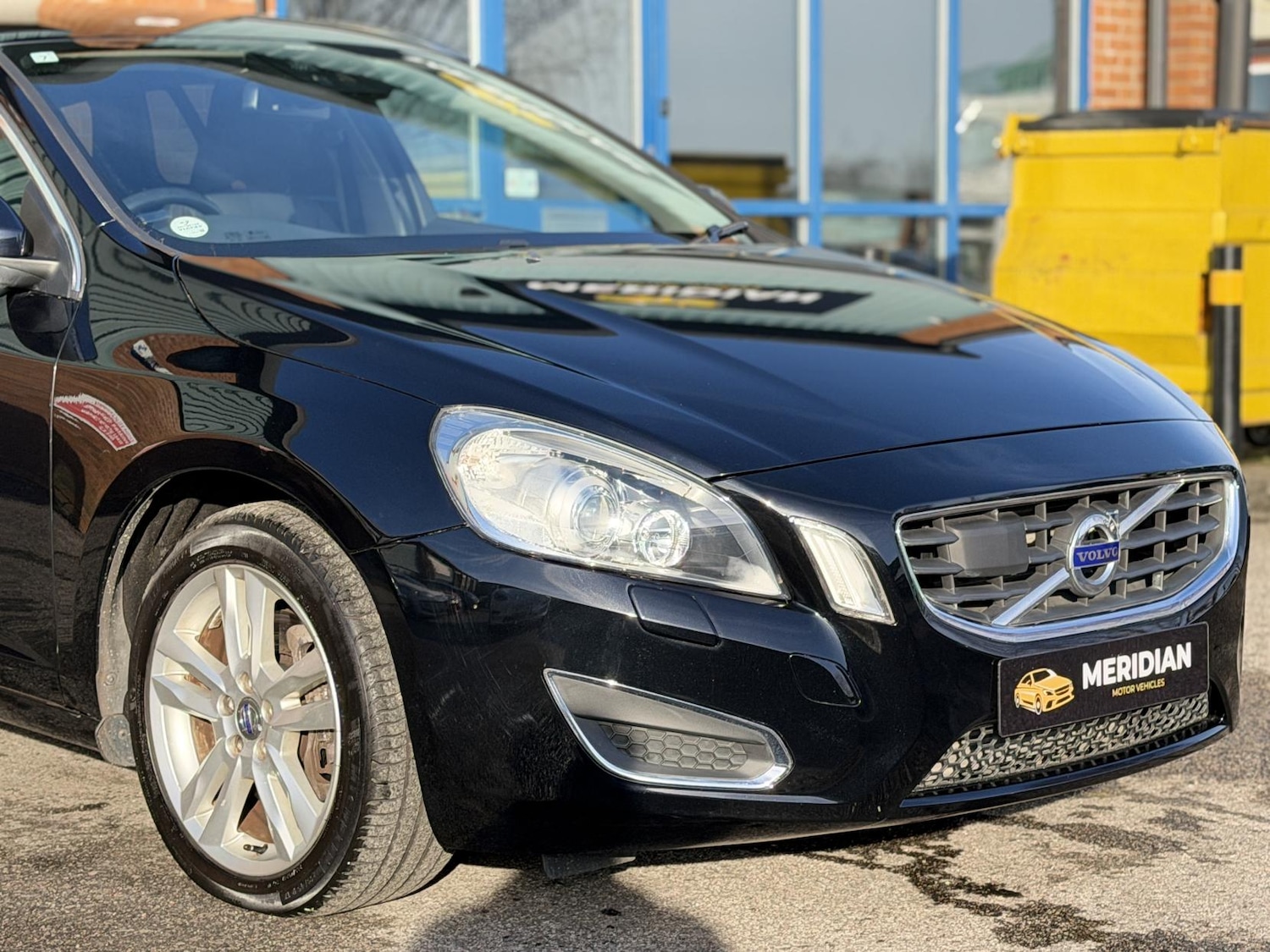 Used Volvo V60 2013 for sale - 77525251: Photo 6
