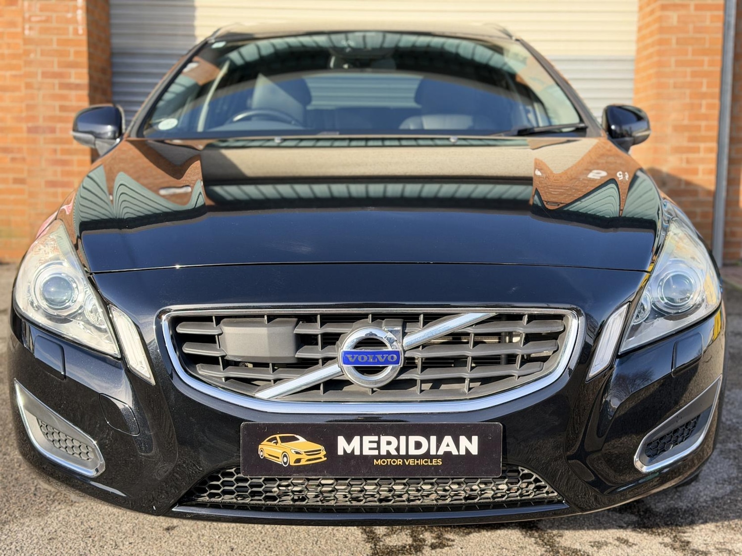 Used Volvo V60 2013 for sale - 77525251: Photo 8