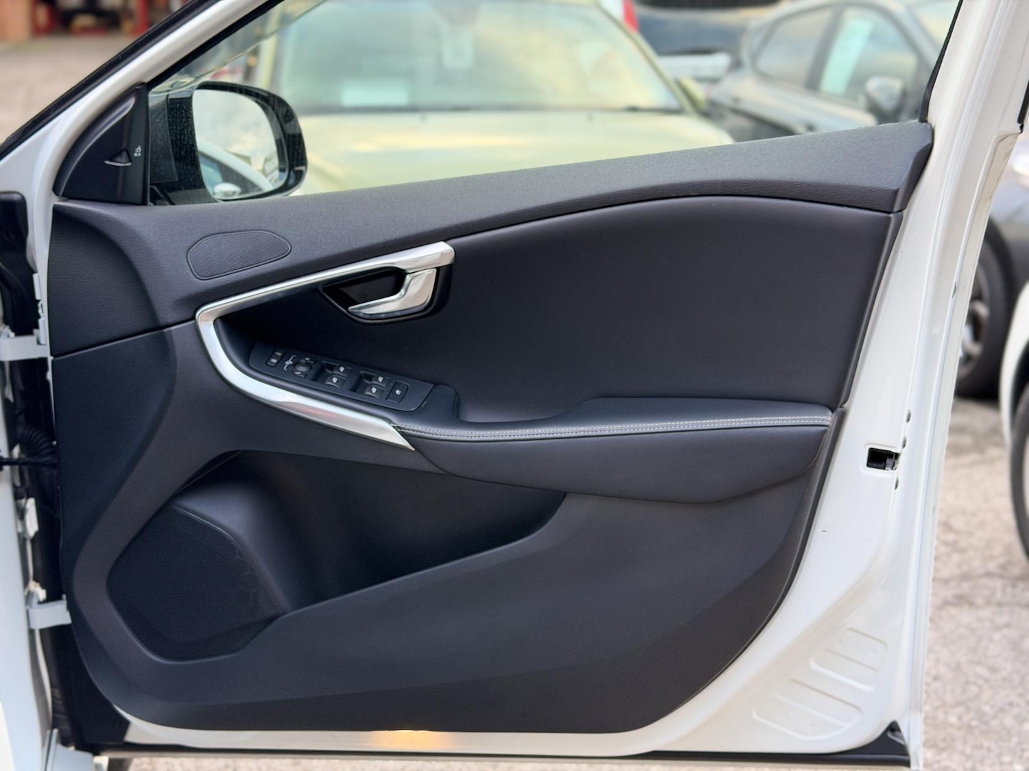 Used Volvo V40 2026 for sale - 77607168: Photo 18