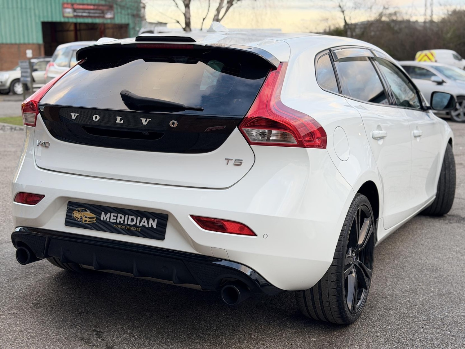 Used Volvo V40 2026 for sale - 77607168: Photo 2