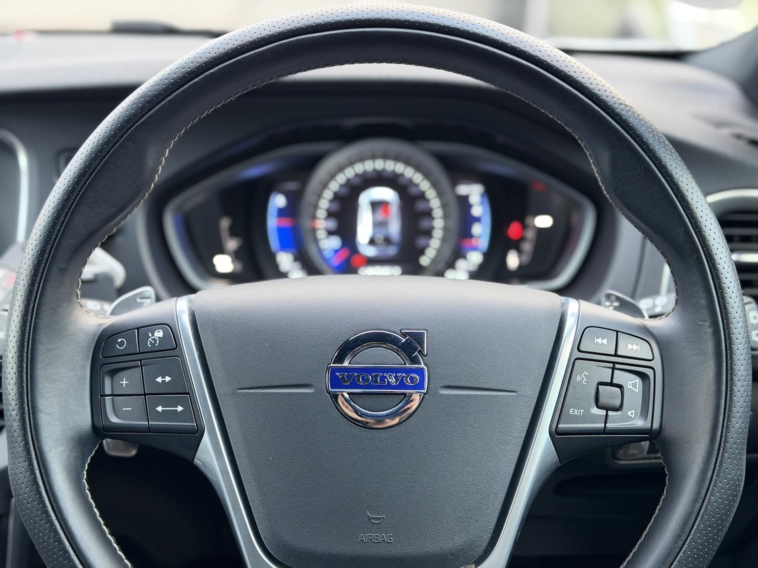 Used Volvo V40 2026 for sale - 77607168: Photo 22