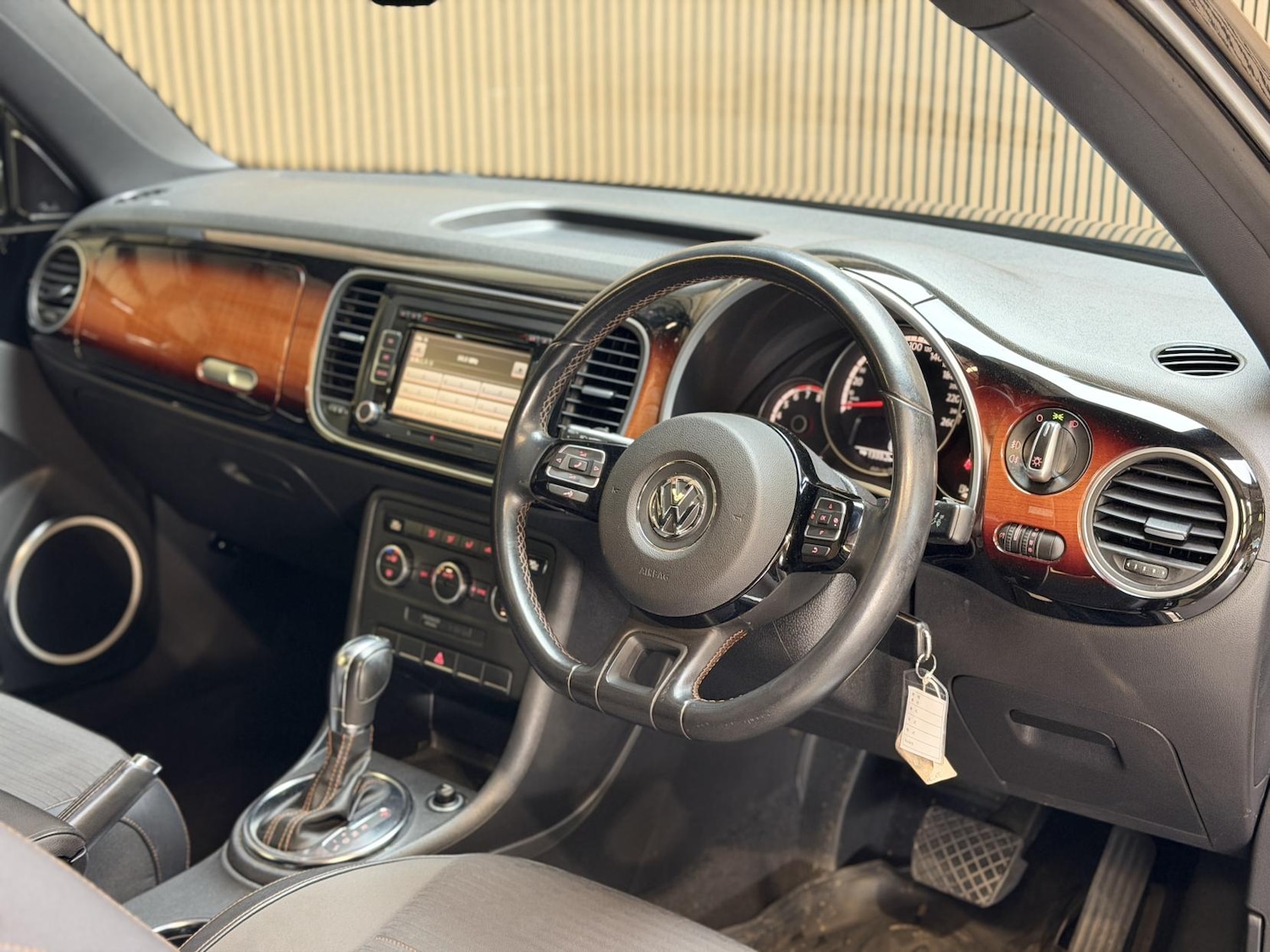 Used Volkswagen Beetle 2013 for sale - 78184129: Photo 15