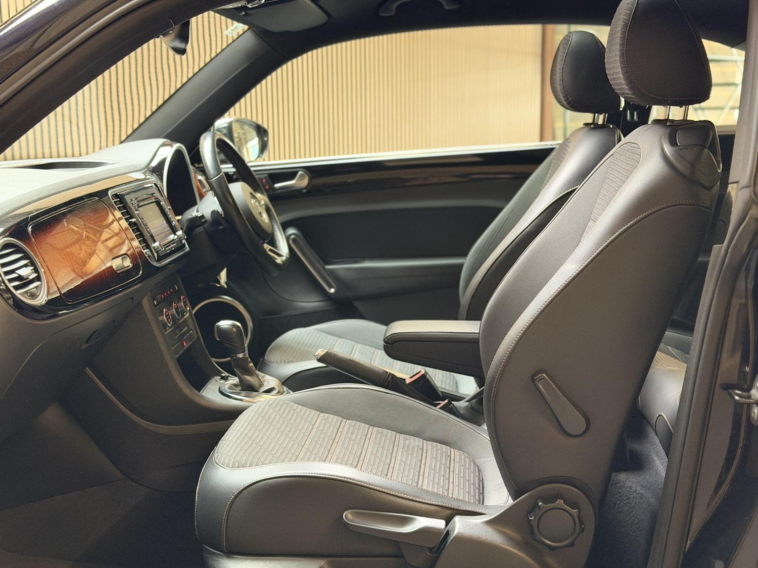 Used Volkswagen Beetle 2013 for sale - 78184129: Photo 16