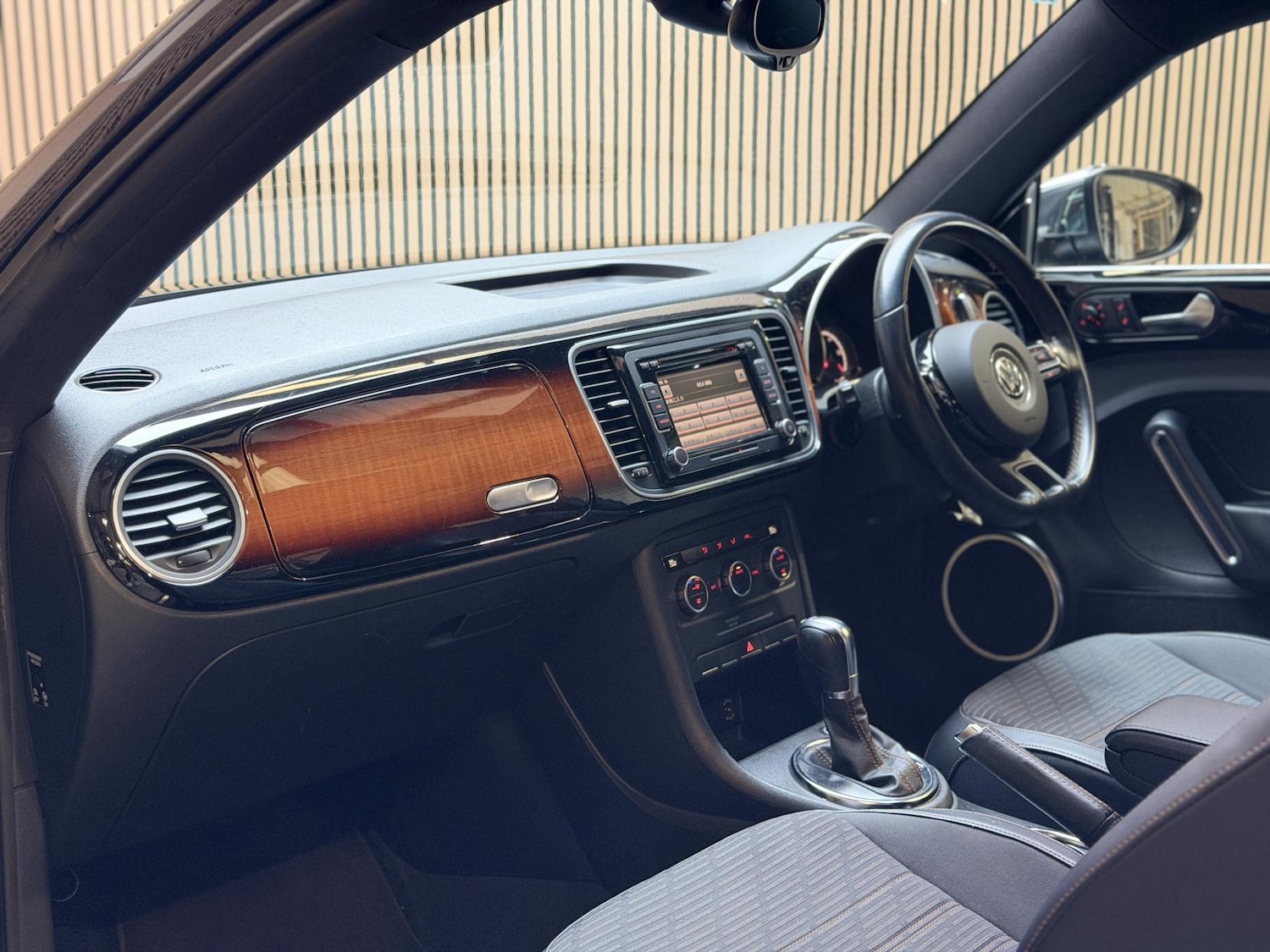 Used Volkswagen Beetle 2013 for sale - 78184129: Photo 17