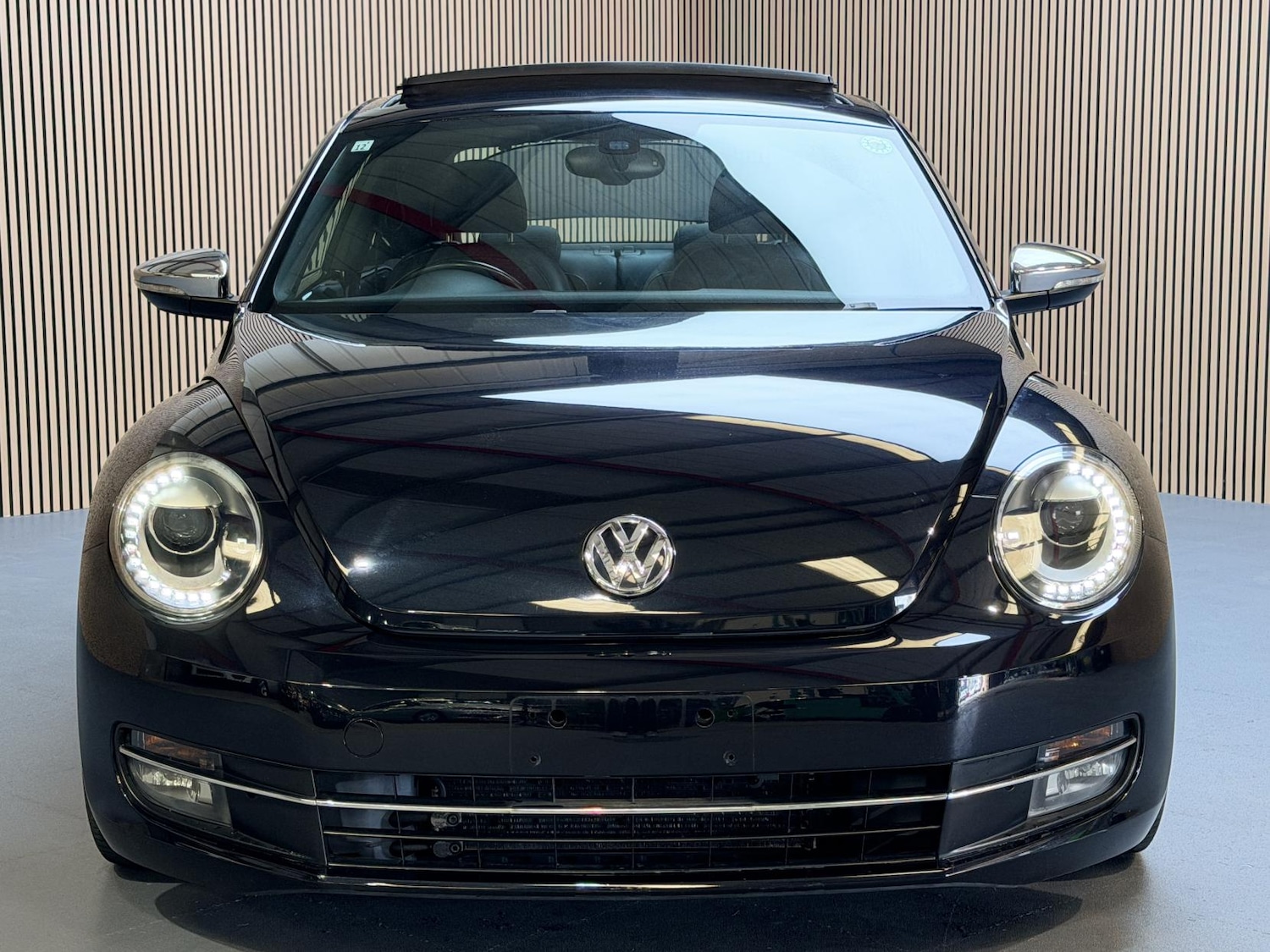 Used Volkswagen Beetle 2013 for sale - 78184129: Photo 8