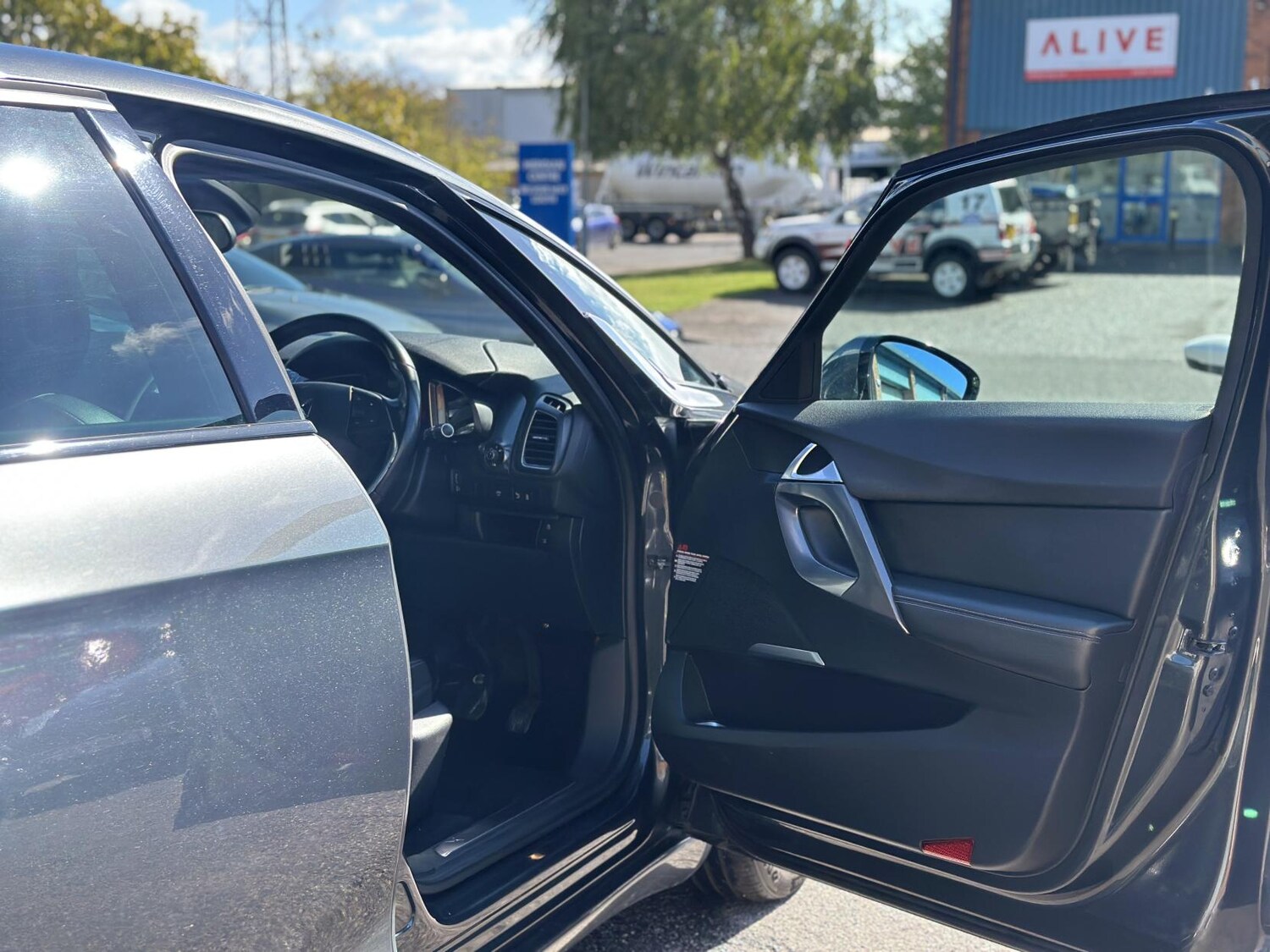 Used DS Automobiles DS 5 2016 for sale - 75973265: Photo 15