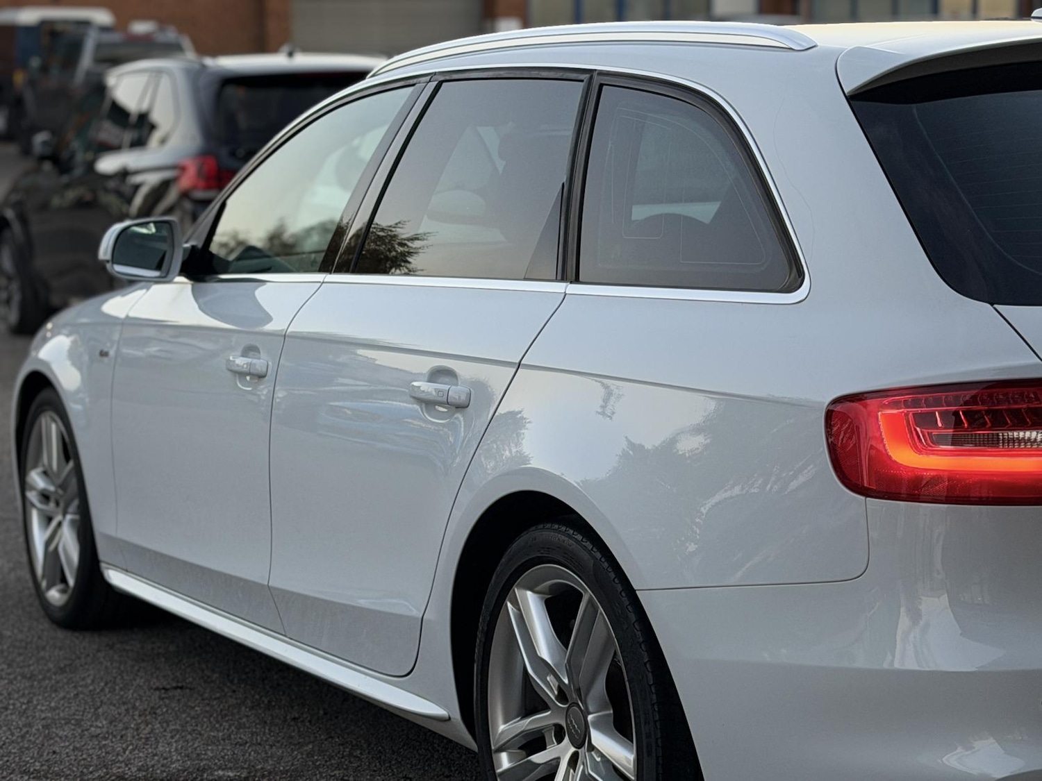 Used Audi A4 Avant 2013 for sale - 76394040: Photo 12