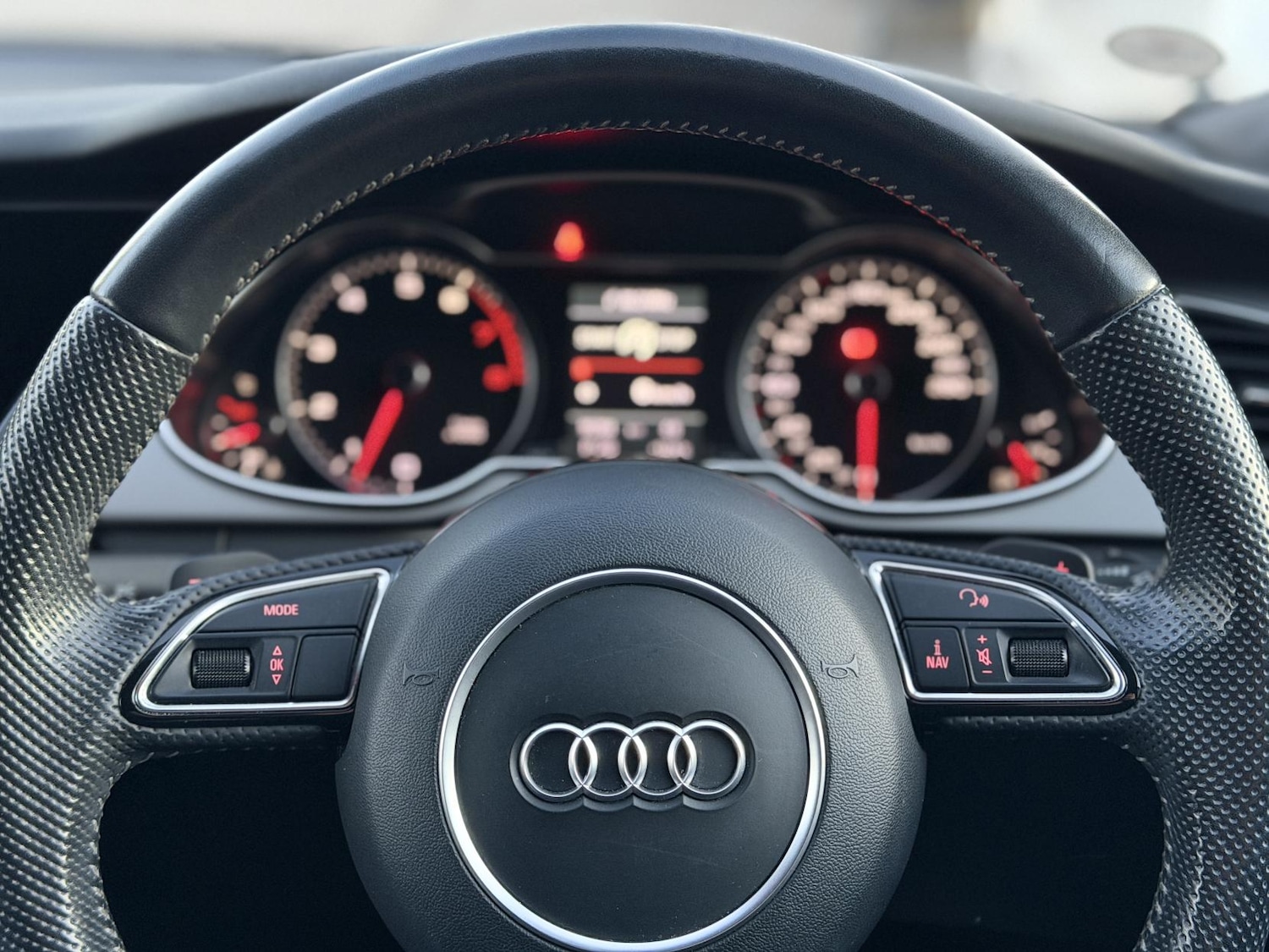 Used Audi A4 Avant 2013 for sale - 76394040: Photo 20