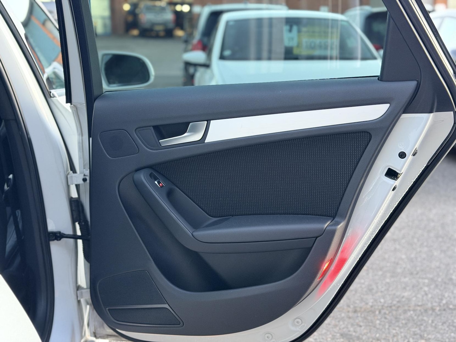 Used Audi A4 Avant 2013 for sale - 76394040: Photo 35