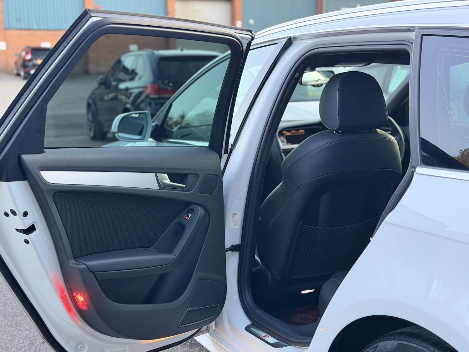 Used Audi A4 Avant 2013 for sale - 76394040: Photo 38