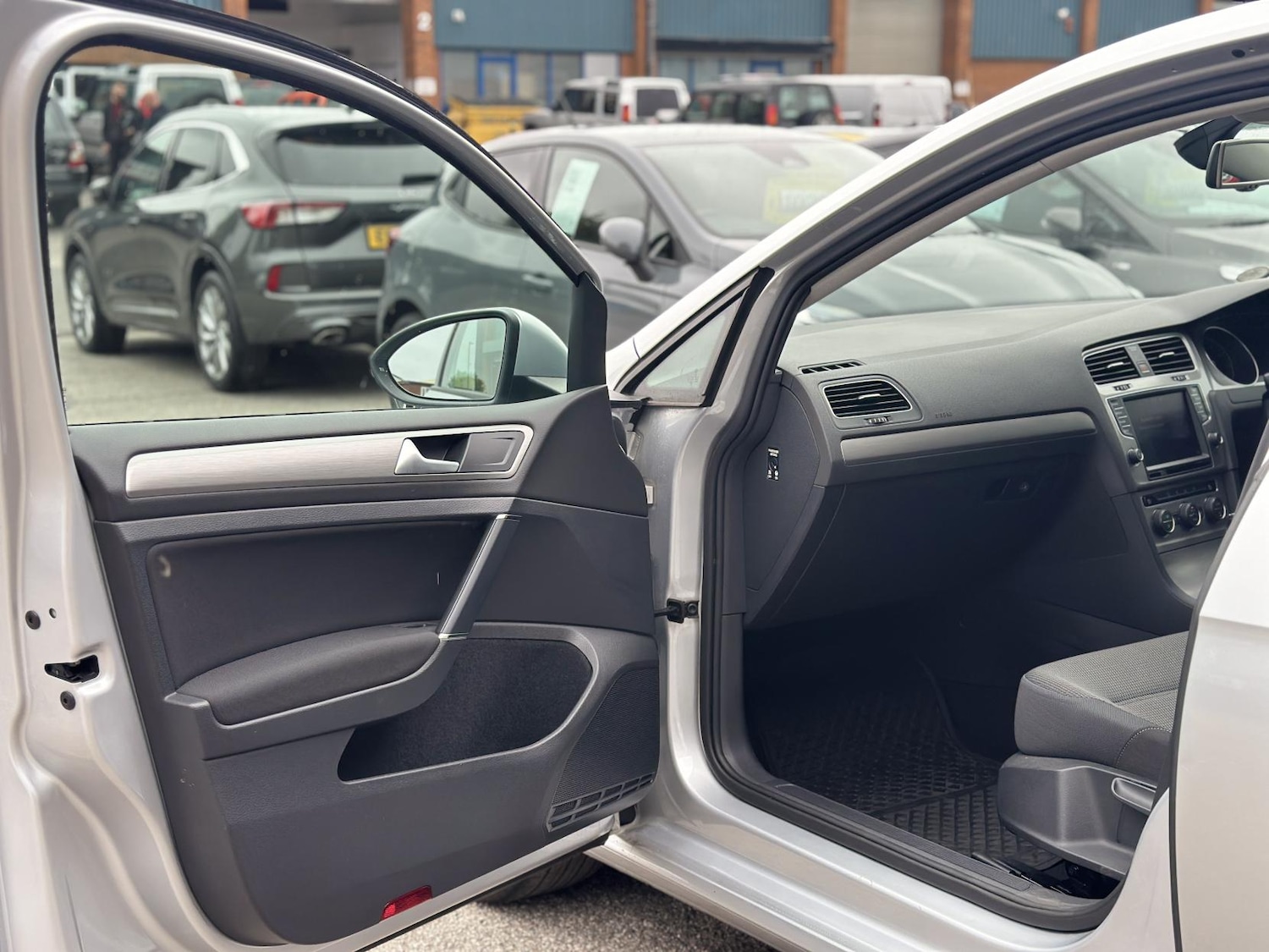 Vehicle 29