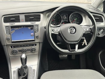 Used Volkswagen Golf 2014 for sale - 75733134: Photo