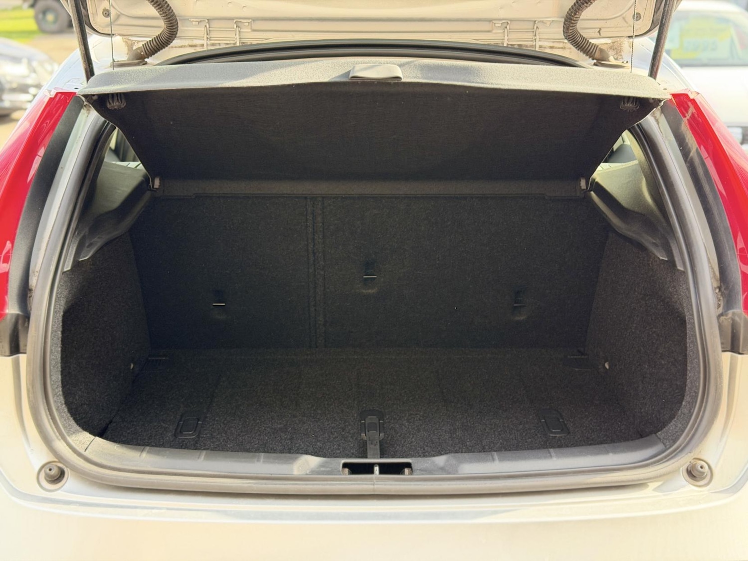 Used Volvo V40 2014 for sale - 78042321: Photo 14