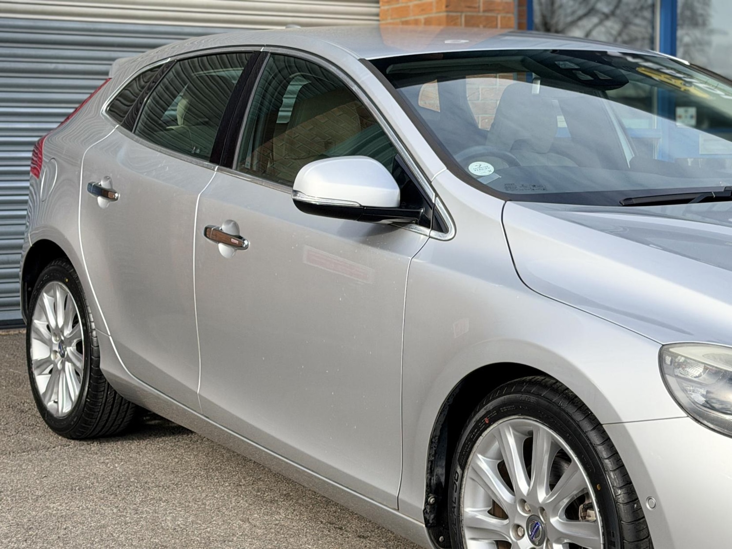 Used Volvo V40 2014 for sale - 78042321: Photo 7