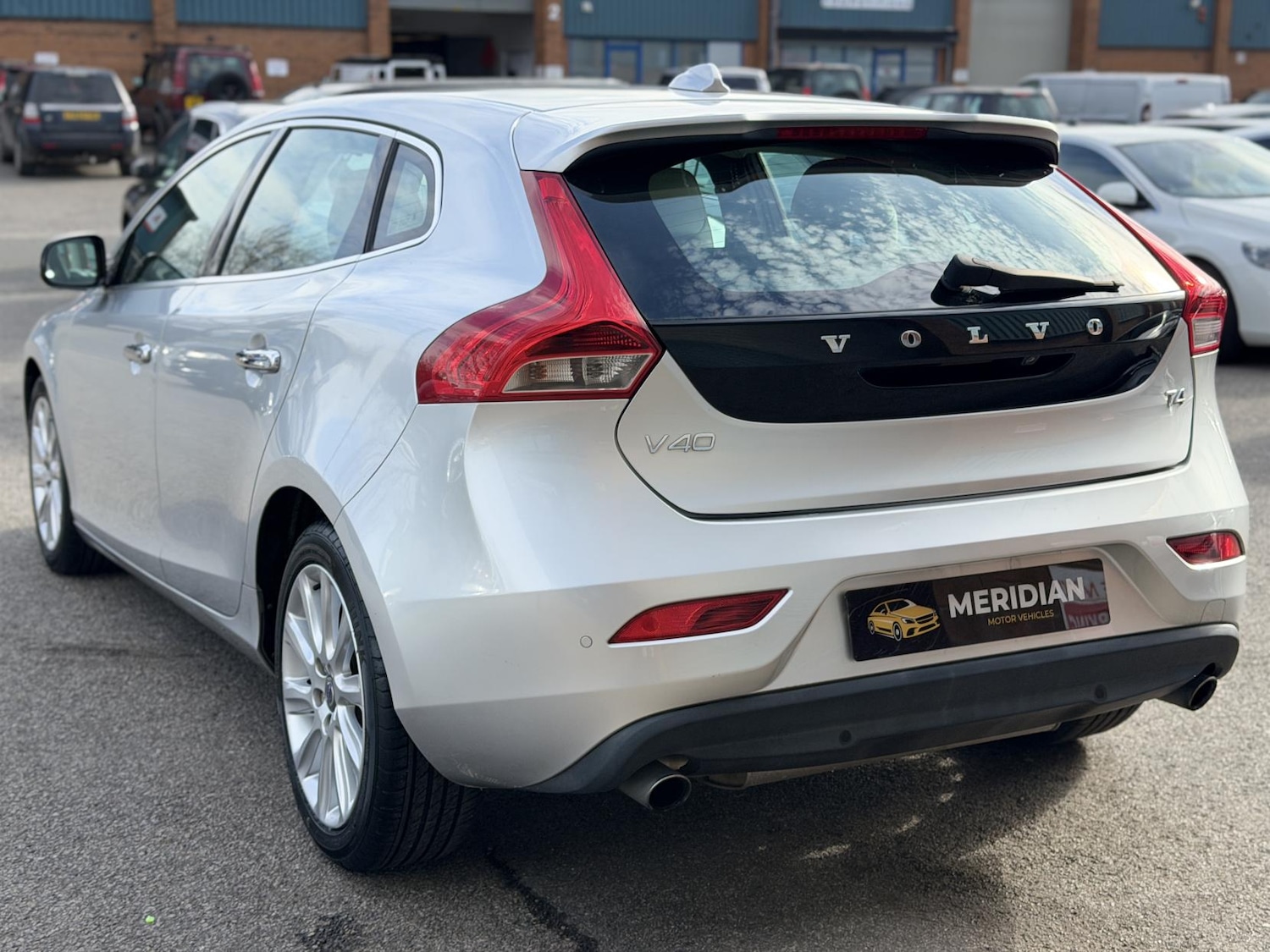 Used Volvo V40 2014 for sale - 78042321: Photo 9