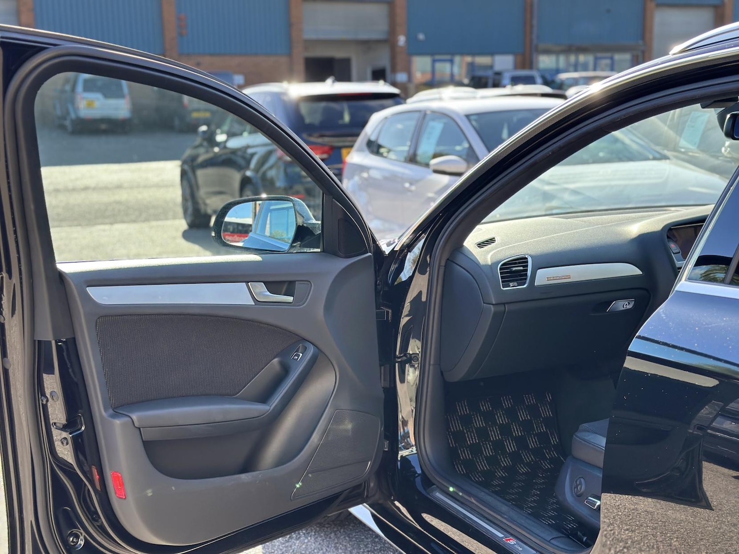 Used Audi A4 Avant 2012 for sale - 76367270: Photo 29