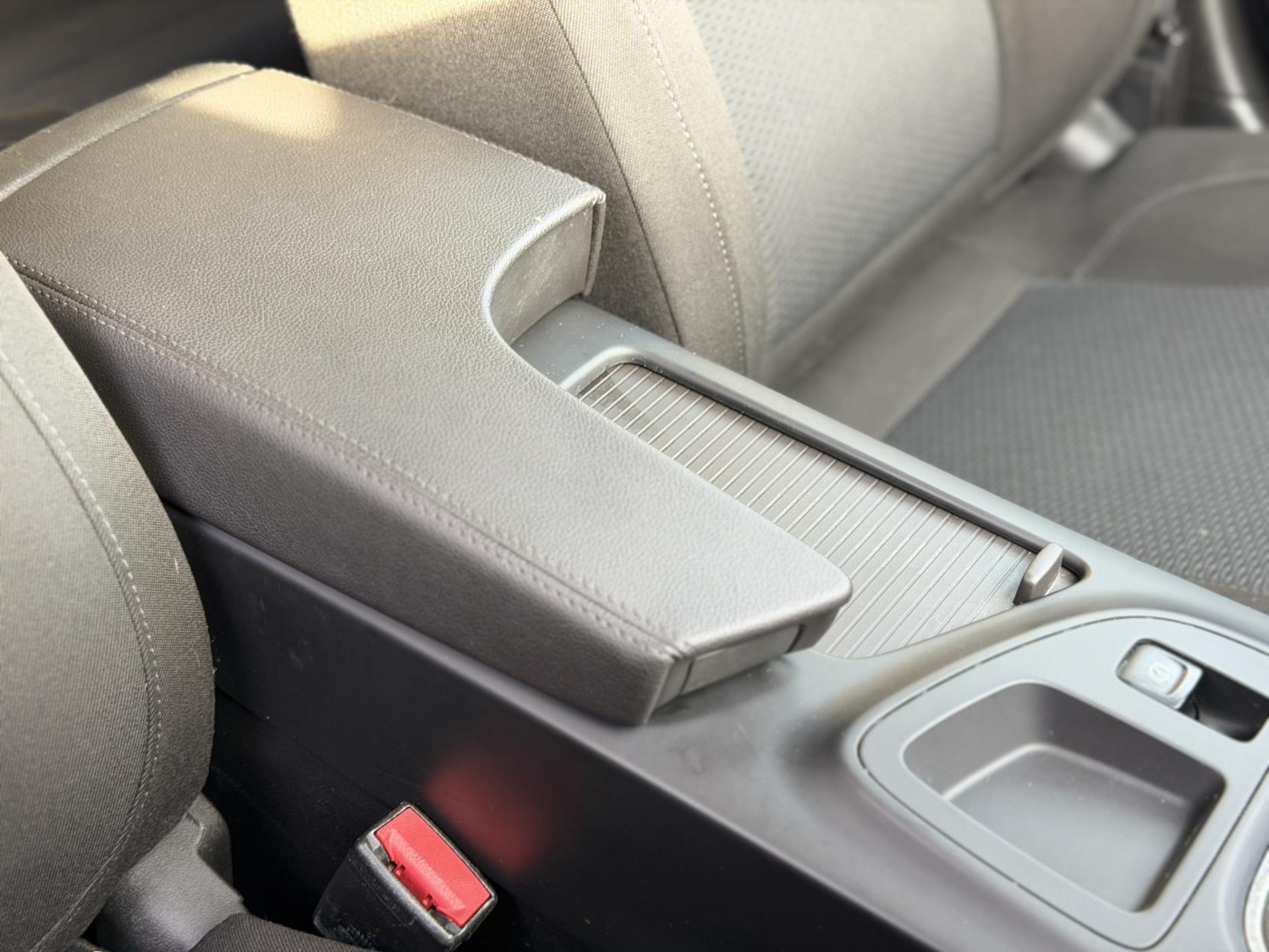 Used Vauxhall Insignia 2017 for sale - 76987597: Photo 28