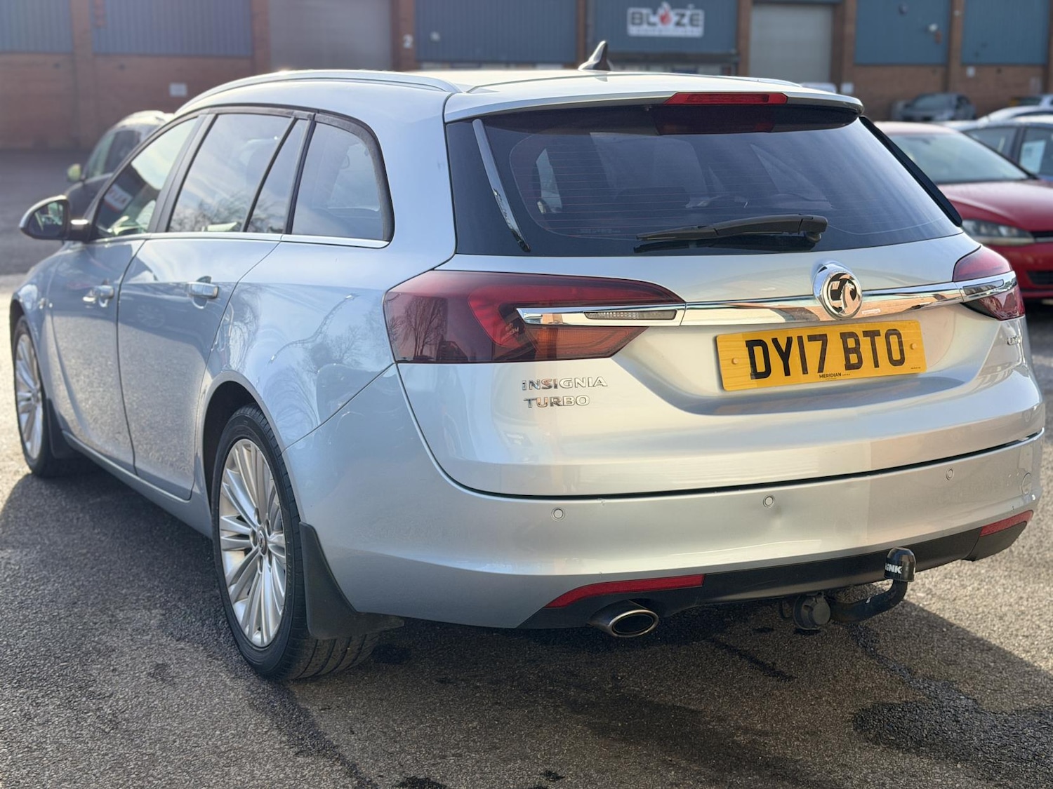 Used Vauxhall Insignia 2017 for sale - 76987597: Photo 9