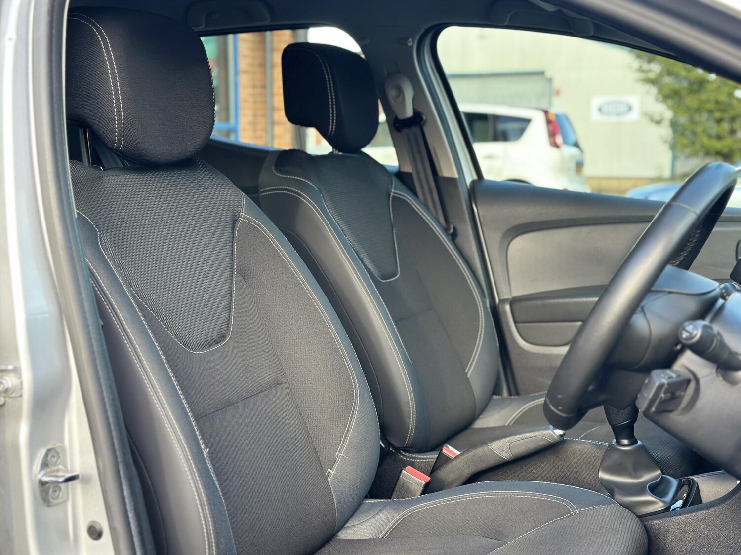 Used Renault Clio for sale - 75973280: Photo 17